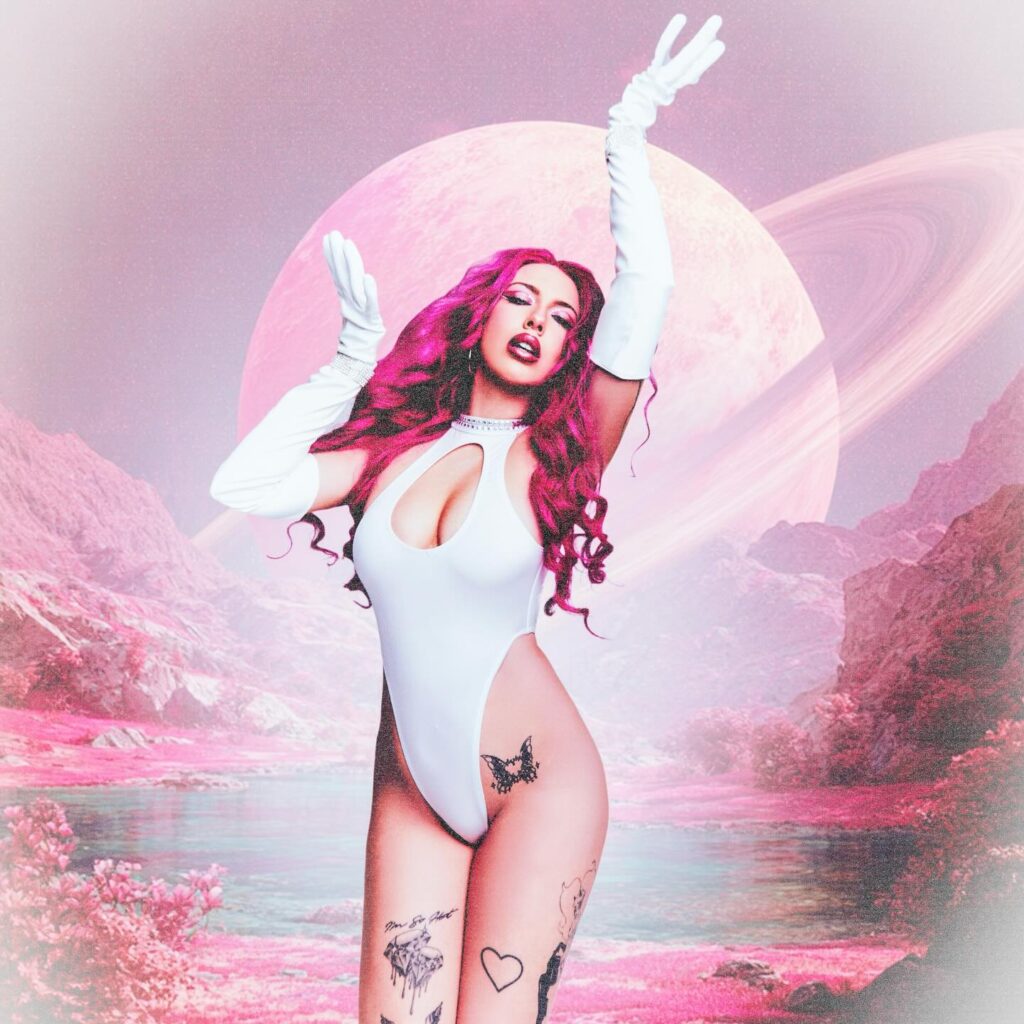 Chrissy Chlapecka Net Worth, Wiki, Height, Age, Family, Boyfriend and Career Chrissy Chlapecka is about 5 feet 6 inches (1.68 m) tall and weighs about 130 lbs (59 kg).