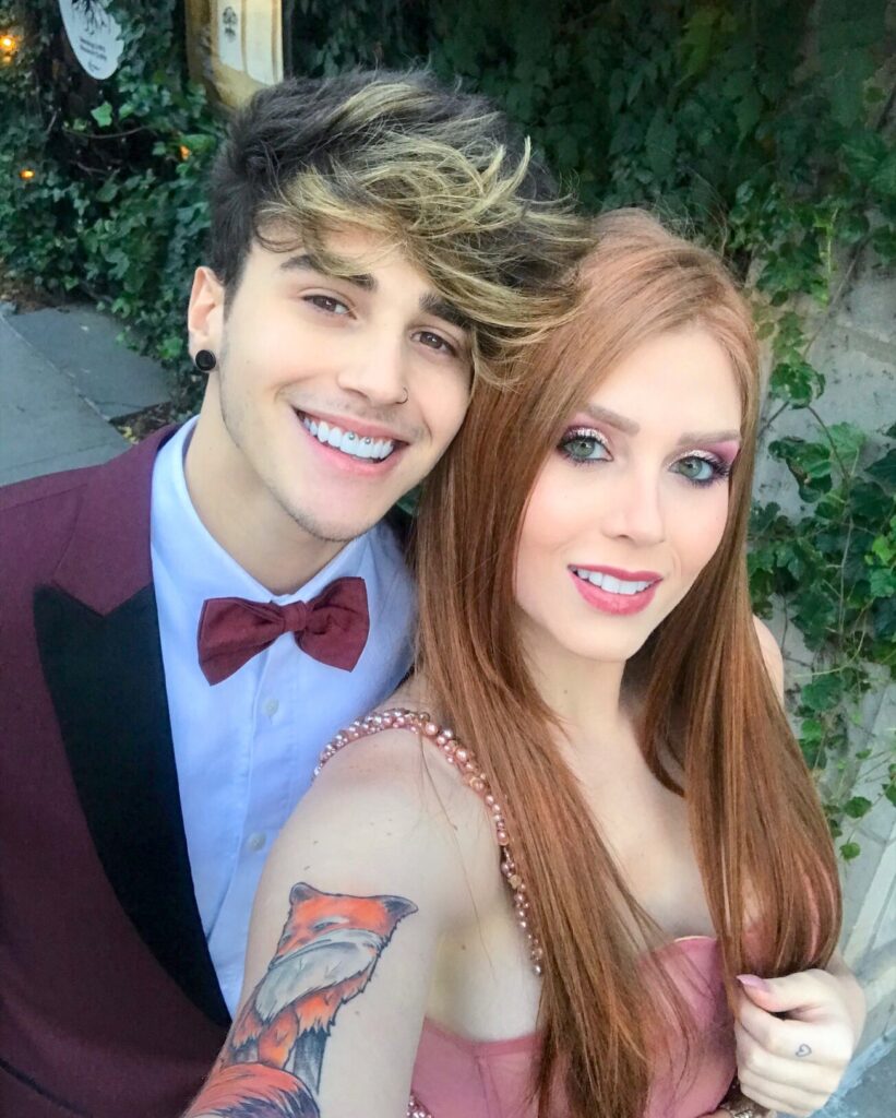 Flavia Charallo Net Worth, Wiki, Height, Age, Family, Husband and Career Flavia Charallo is going out with Alex Mapeli, a good-looking 23-year-old.