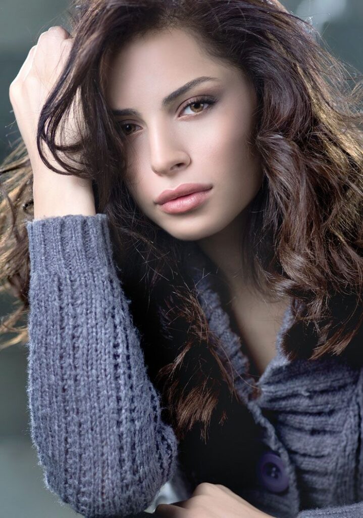 Top 10 Most Beautiful Muslim Women in The World