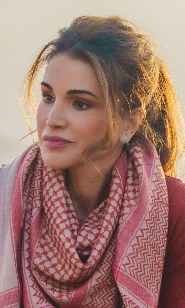 Top 10 Most Beautiful Muslim Women in The World