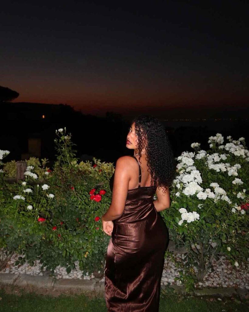 Scarlet May Net Worth, Wiki, Height, Age, Family, Boyfriend and Career Scarlet May