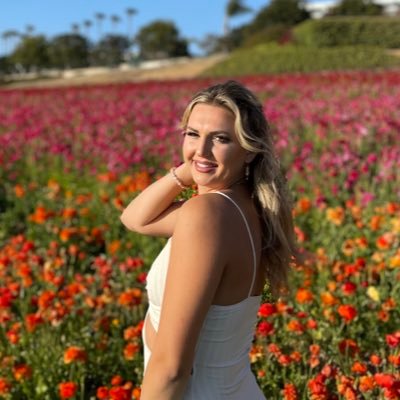 Avery Leigh Net Worth, Wiki, Height, Age, Family, Boyfriend and Career Avery Leigh Net Worth $600,000 USD K,