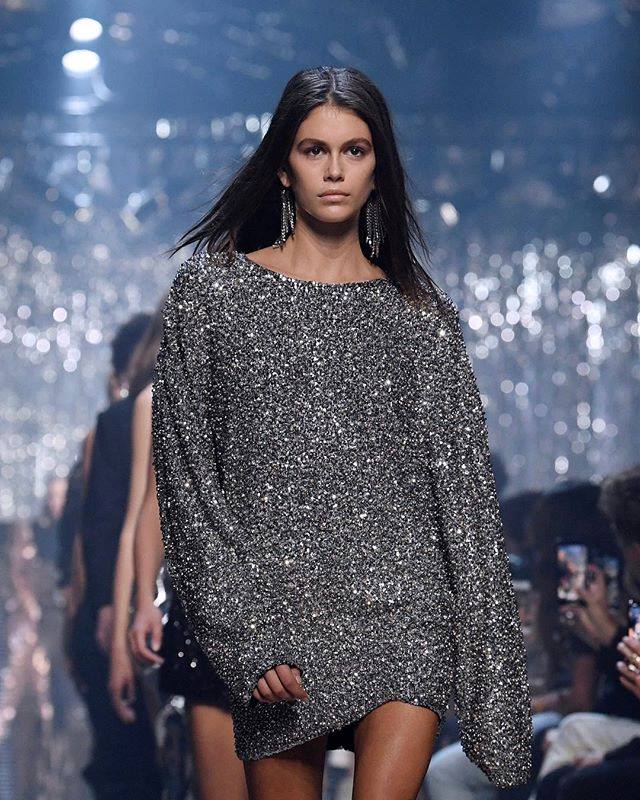 Kaia Gerber Net Worth, Wiki, Height, Age, Family, Boyfriend and Career Gerber has strongly influenced fashion magazine features.