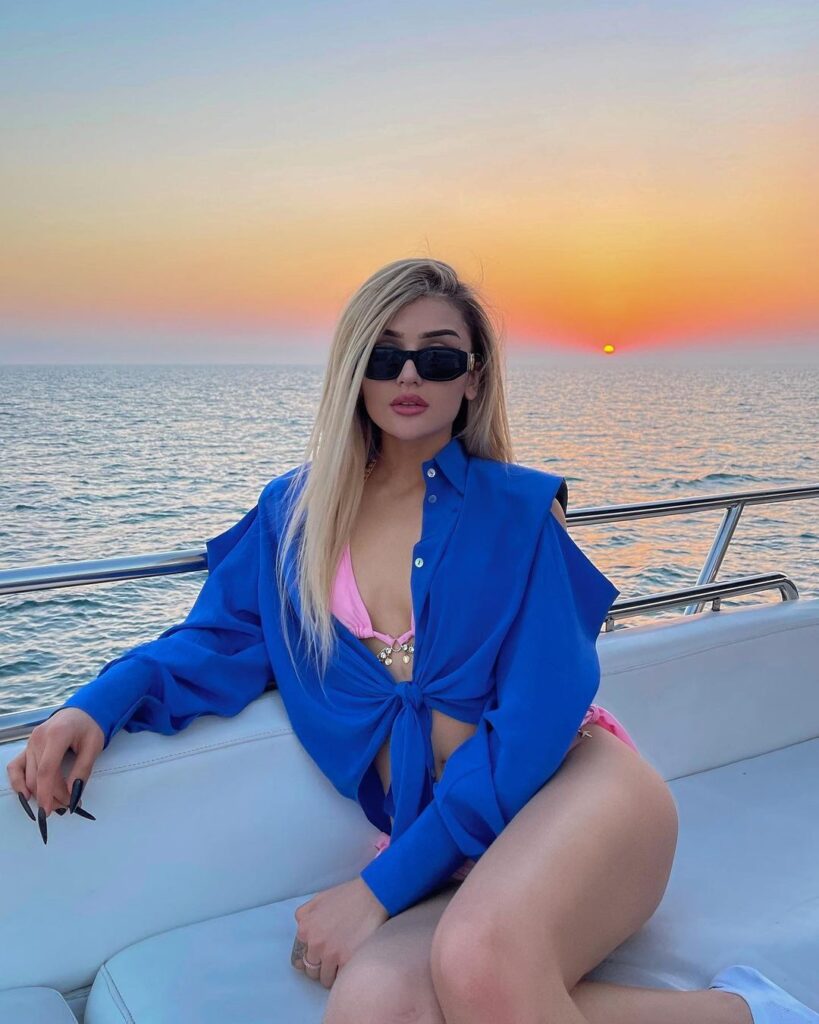 Dina Saeva Net Worth, Wiki, TikTok, Height, Age, Family, Boyfriend and Career Dina Saeva body measures around 32-26-33 inches. She stands 5 feet 2 inches tall and weight approximately 54 kg.