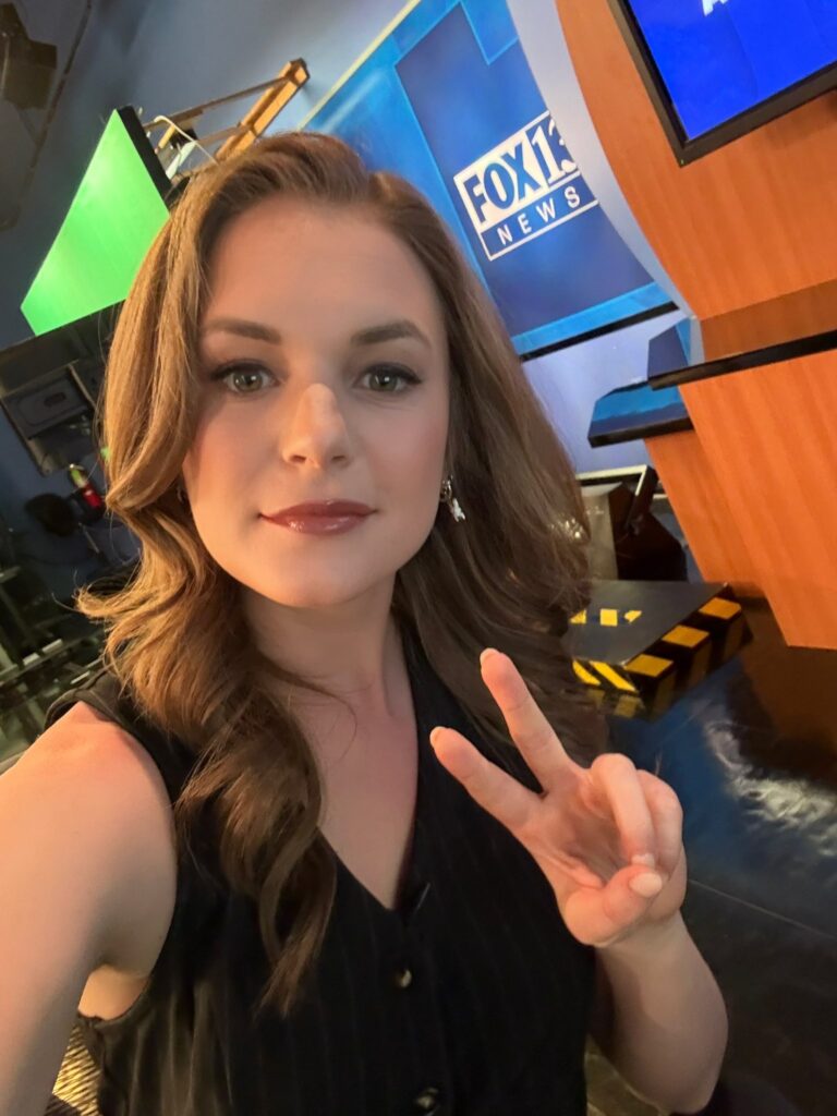 Madi Baggett Net Worth, Salary, Fox News, Wiki, Age, Height, Husband and Career Madi Baggett works as a weathercaster for WSOC TV in Charlotte, North Carolina.