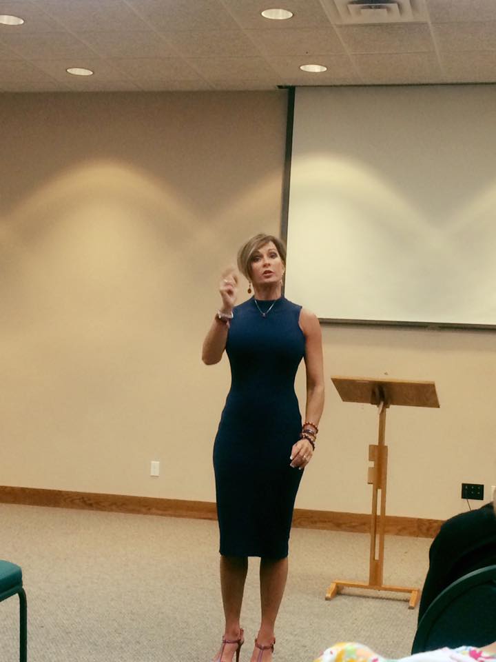 Lori Fullbright Net Worth, Salary, Wiki, Age, Height, Husband and Career Lori Fullbright stand about 5 feet 6 inches tall and weighs around 59 kg.