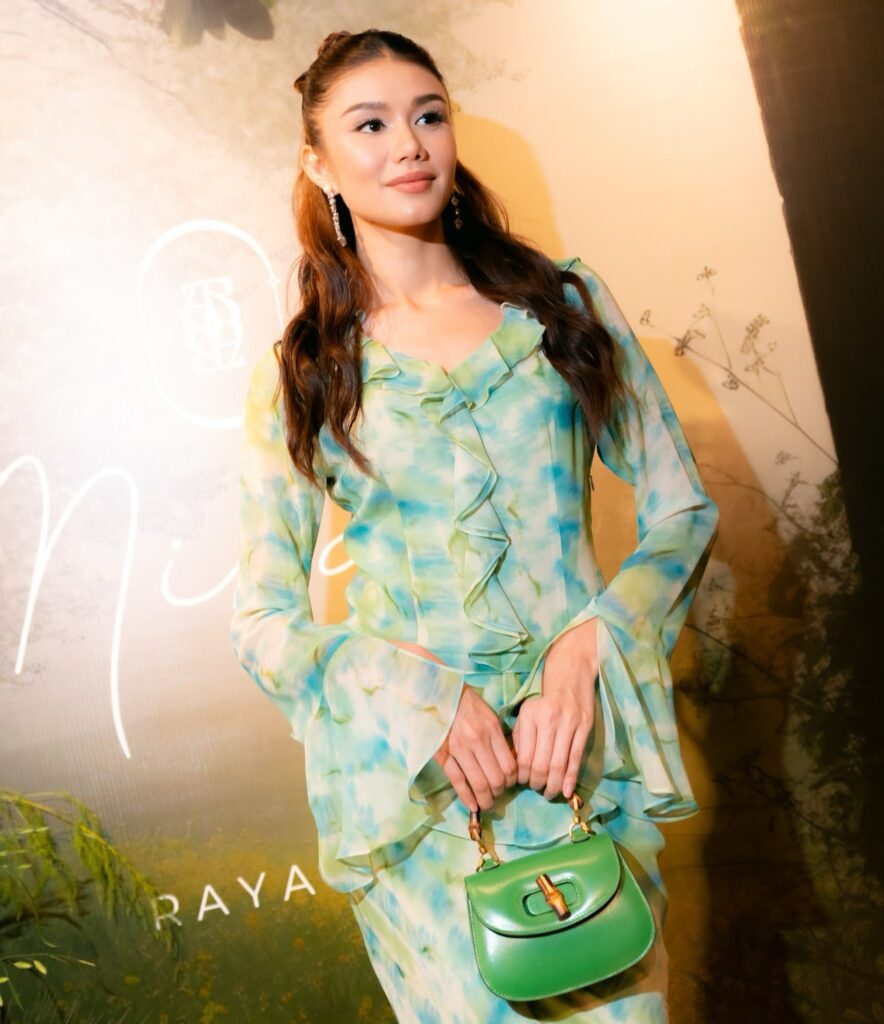 Mimi Lana Net Worth, Wiki, Height, Age, Family, Boyfriend and Career Mimi Lana began her career after being a part of the Dewi Remaja 2014/2015 beauty contest.