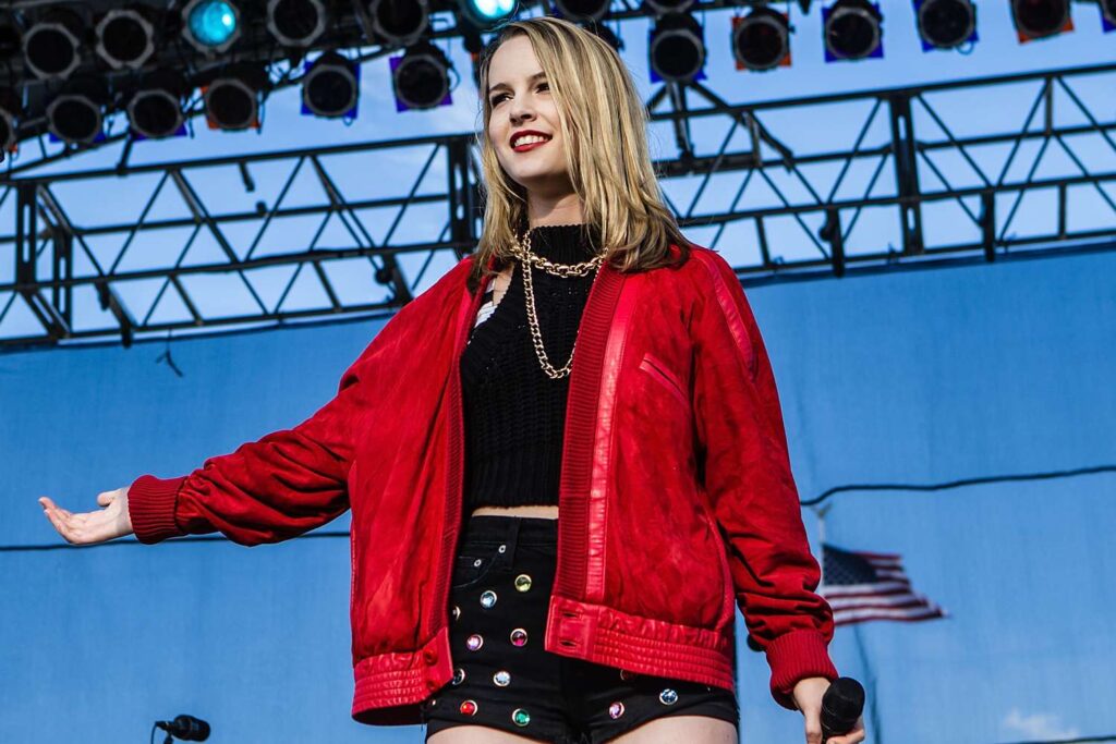 Bridgit Mendler Net Worth, Wiki, Height, Age, Family, Husband and Career In 2011, Mendler signed a deal with Hollywood Records and officially began her music career.