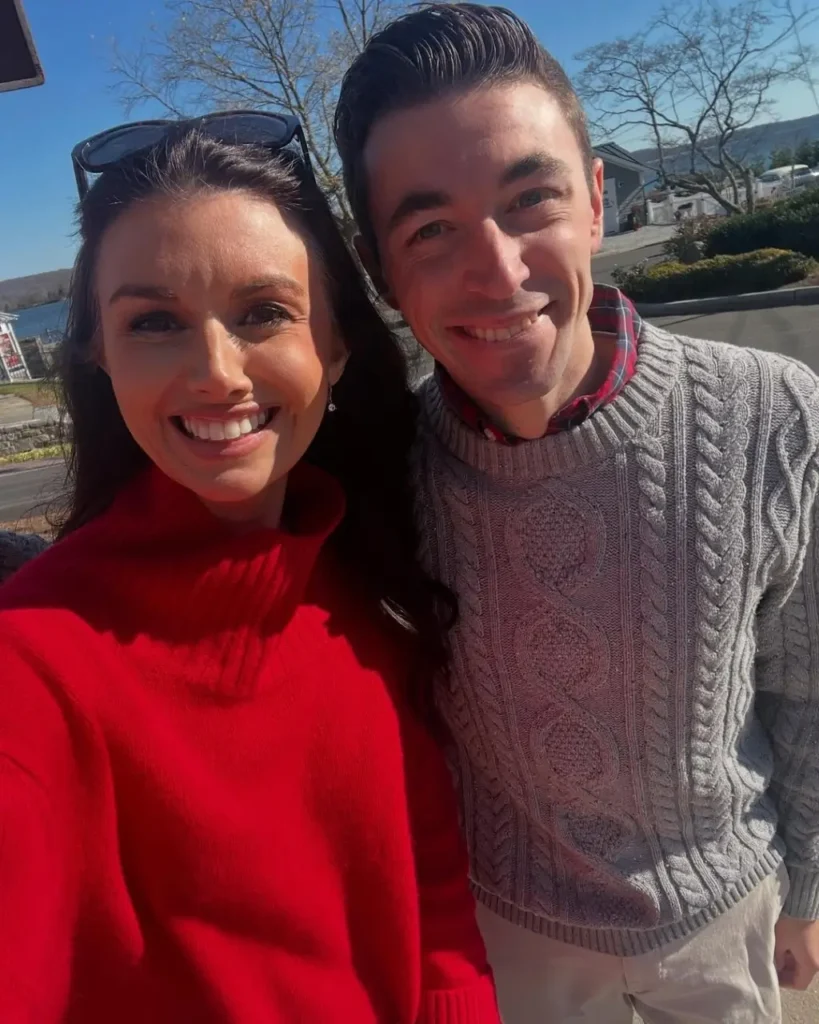 Caitlin Francis Net Worth, Salary, Wiki, WFSB, Age, Height, Husband and Career Caitlin Francis has been married to her husband, Paul Rivett-Carnac.