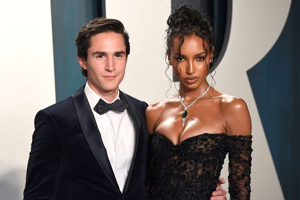 Jasmine Tookes Net Worth, Wiki, Height, Age, Family, Husband and Career Jasmine Tookes marriage to Juan David Borrero, a director of international markets at Snap Inc.