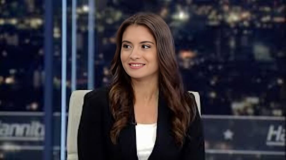 Krysia Lenzo Net Worth, Wiki, Height, Age, Family, Husband and Career Krysia Lenzo was born in New York on 7 August, 1989.