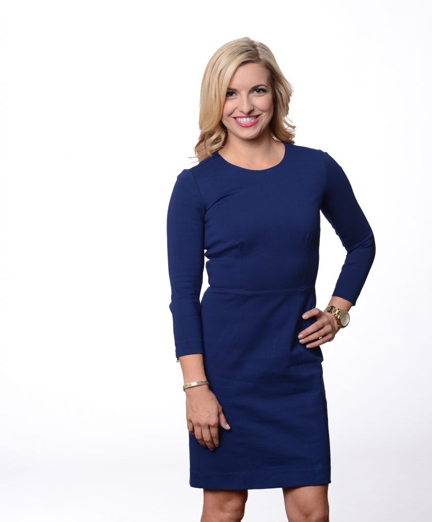 Sophia Minnaert Net Worth, Salary, Wiki, Age, Height, Husband and Career Sophia Minnaert stands 5 feet 7 inches (67 inches) tall and weighs around 55 kg. However, she has fair skin with green eyes and blonde hair color.