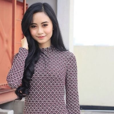Intan Najuwa Net Worth, Wiki, Height, Age, Family, Boyfriend and Career Intan Najuwa Net Worth $2.5 Million
