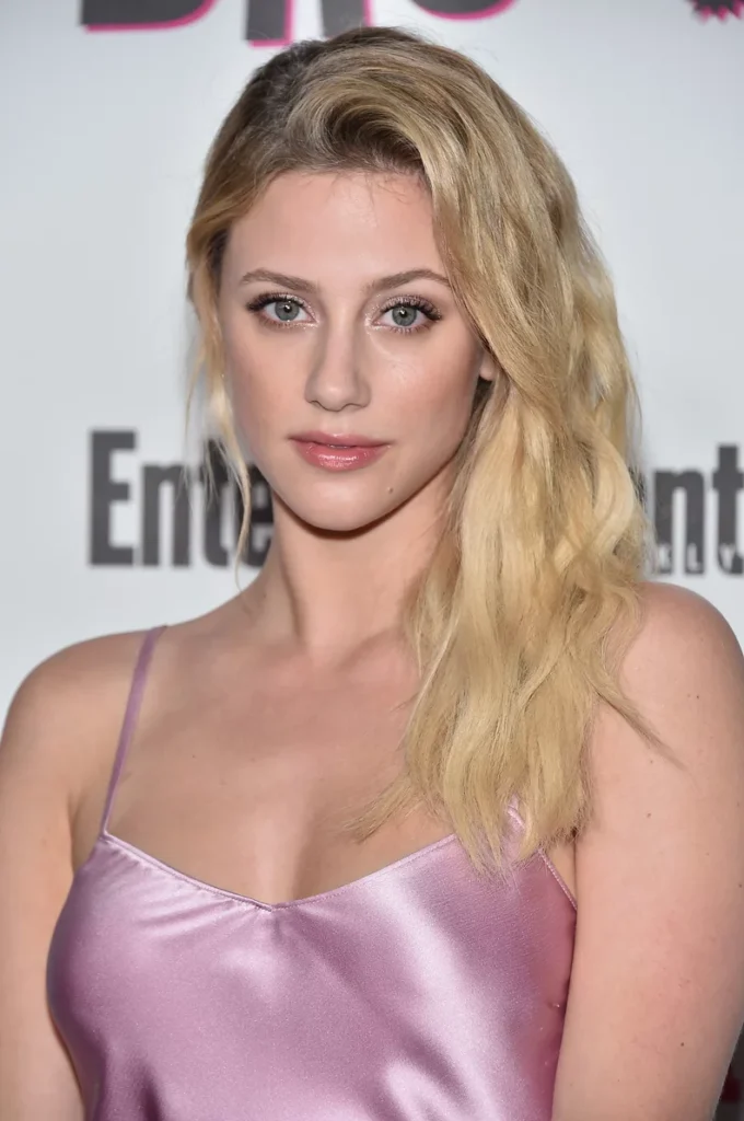 Lili Reinhart Net Worth, Wiki, Height, Age, Family, Boyfriend and Career Lili Reinhart Net Worth $6 Million