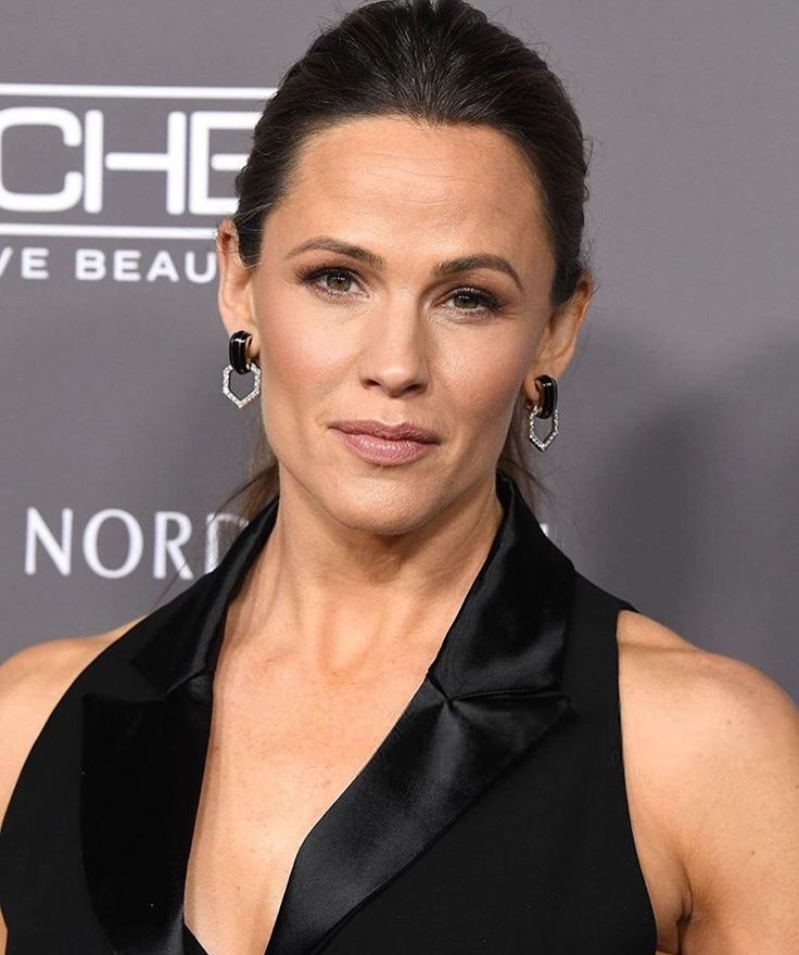 Jennifer Garner Net Worth, Husband, Wiki, Age, Height, Parents, Movies and Career Jennifer Garner Net Worth $80 Million