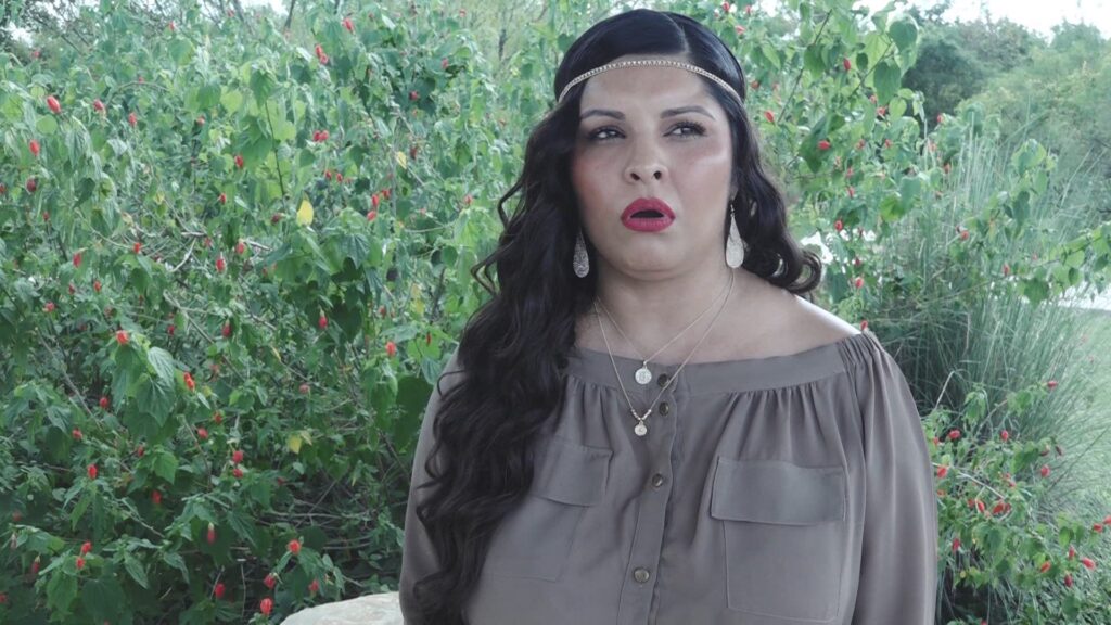 Bonnie Contreras Net Worth, Husband, Wiki, Age, Height, CEO and Career Bonnie Contreras started her work as a waitress and bartender.