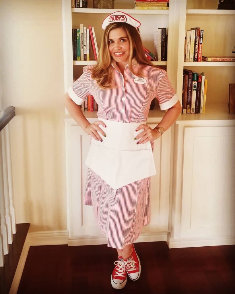 Danielle Fishel Net Worth, Husband, Wiki, Age, Height, Movies and Career Danielle Fishel is a beautiful and bold-looking woman body figure. She stands 5 ft 1 inch tall and weighs 61 Kg. Her body measurement is 38-25-37 inches.
