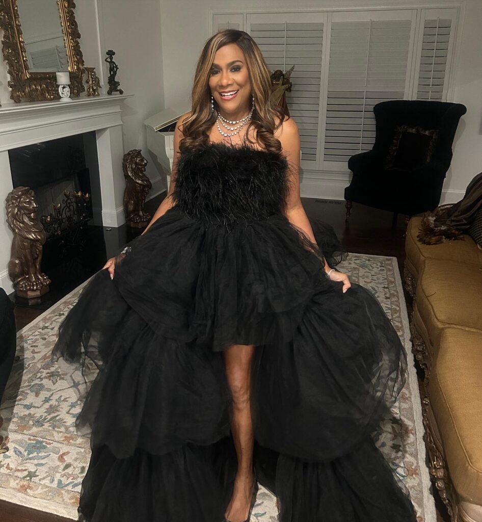 Karyn Greer Net Worth, Salary, Wiki, Age, Height, Son, Husband and Career Greer works at WSB TV Channel 2 Action News in Atlanta, Georgia as the evening News anchor.