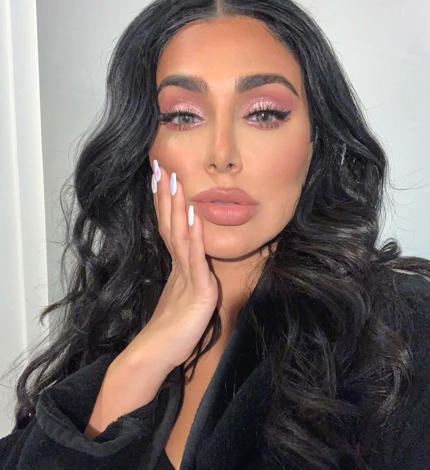 Huda Kattan Net Worth, Age, Wiki, Height, Parents, Husband and Career In April 2010, Huda started her blog site on WordPress called Huda Beauty, giving tips about beauty items.