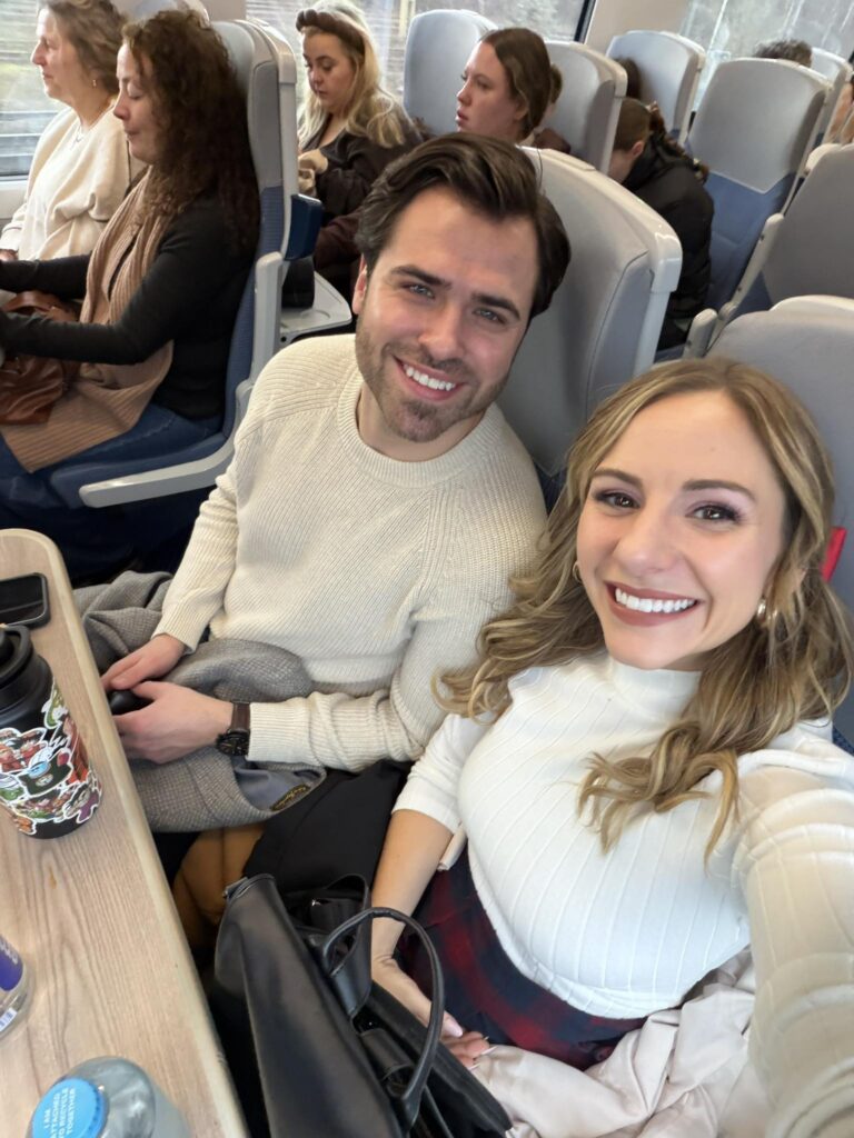 Kellie Rowe Net Worth, Salary, Husband, Wiki, Age, Height, Parents, Fox 2 and Career Kellie Rowe is contentedly wed to Chris, her companion of many years.