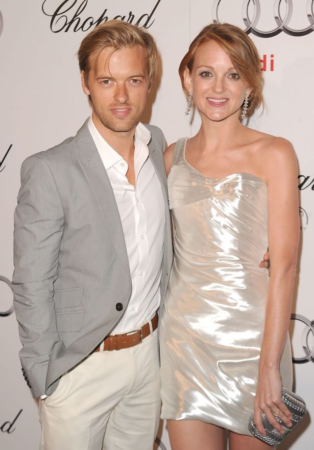 Jayma Mays Net Worth, Husband, Wiki, Age, Height, Parents, Movies and Career Jayma Mays is married to British actor Adam Campbell, whom she wed in 2007.