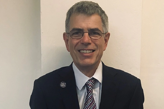 Kimberly Gill Husband Jonathan Elliott, Net Worth, Salary, Wiki, Age, Height and Career Kimberly fully utilizes her time in the spotlight, the reverse could not be confirmed concerning her partner Jonathan Elliott.