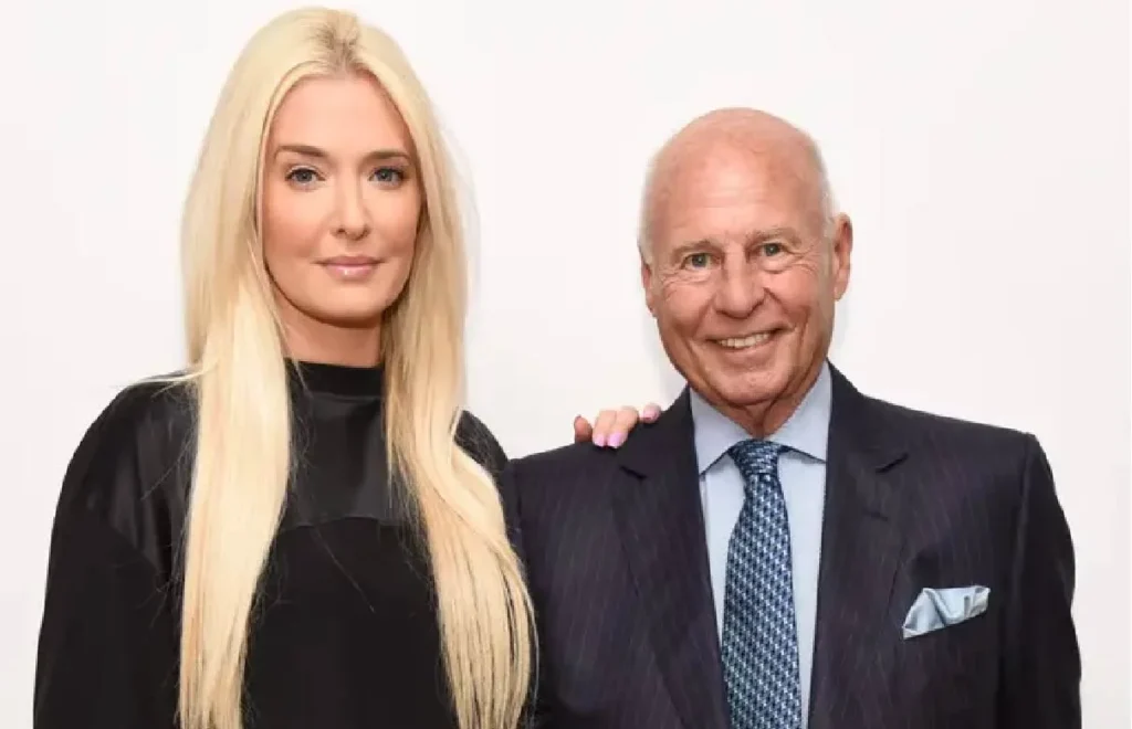 Karen Weitzul Net Worth, Wiki, Age, Height, Parents, Husband and Career Karen Weitzul marriage with Thomas Vincent Girardi in August 1964.