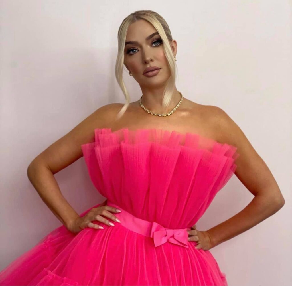 Erika Jayne Net Worth, Husband, Wiki, Age, Height, Parents, Songs and Career Erika started her profession as a cocktail waitress, which led to possibilities in performing and singing.