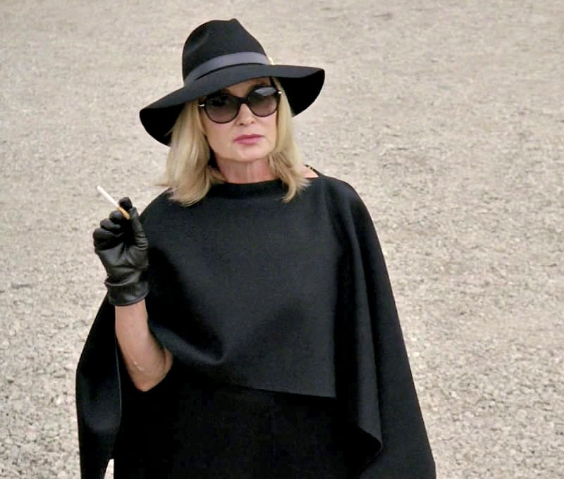 Jessica Lange Net Worth, Husband, Wiki, Age, Height, Parents, Movies and Career Lange commenced the Nineties with "Men Don't Leave," which garnered her tons acclaim.