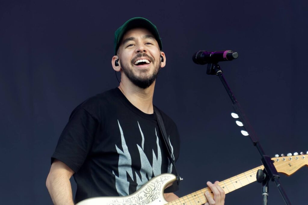 Mike Shinoda Net Worth, Wife, Wiki, Age, Height, Parents, Songs and Career Mike Shinoda has a sizeable solo profession and is a prolific producer and artist.
