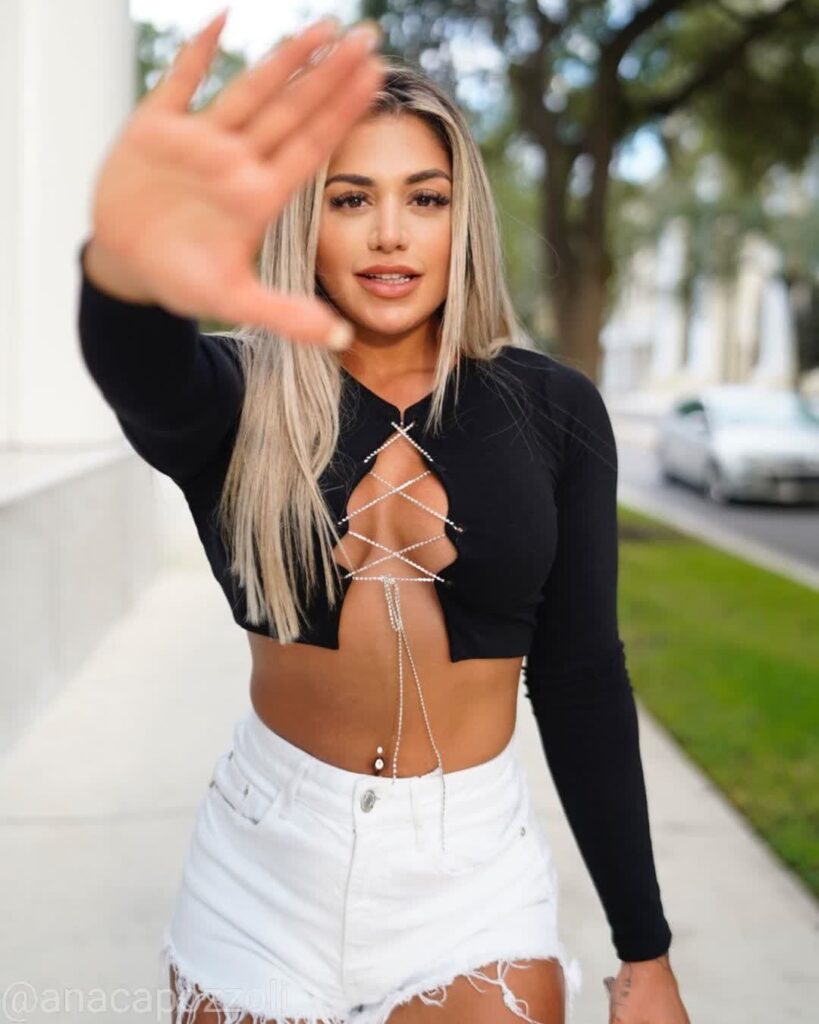 Ana Capozzoli Net Worth, Husband, Wiki, Age, Height, Models and Career Ana Capozzoli Net Worth $100,000 USD