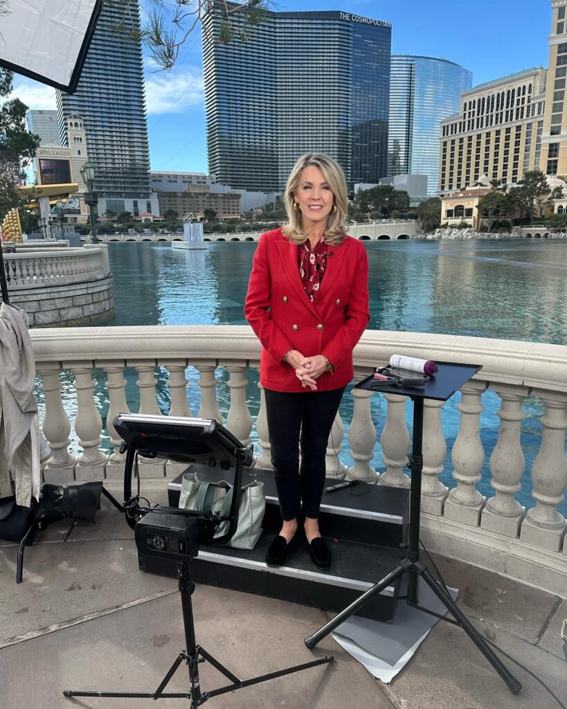 Deborah Norville Net Worth, Husband, Wiki, Age, Height, Parents, journalist and Career Deborah Norville joined NBC News in January 1987 as anchor of NBC News at Sunrise, turning into the solely solo lady anchor of a community newscast.