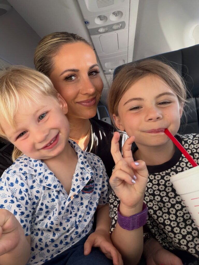 Laura Rutledge Net Worth, Husband, Wiki, Age, Height, Parents, Journalist and Career She and Josh have two children, Reese Katherine and Jack Alexander.