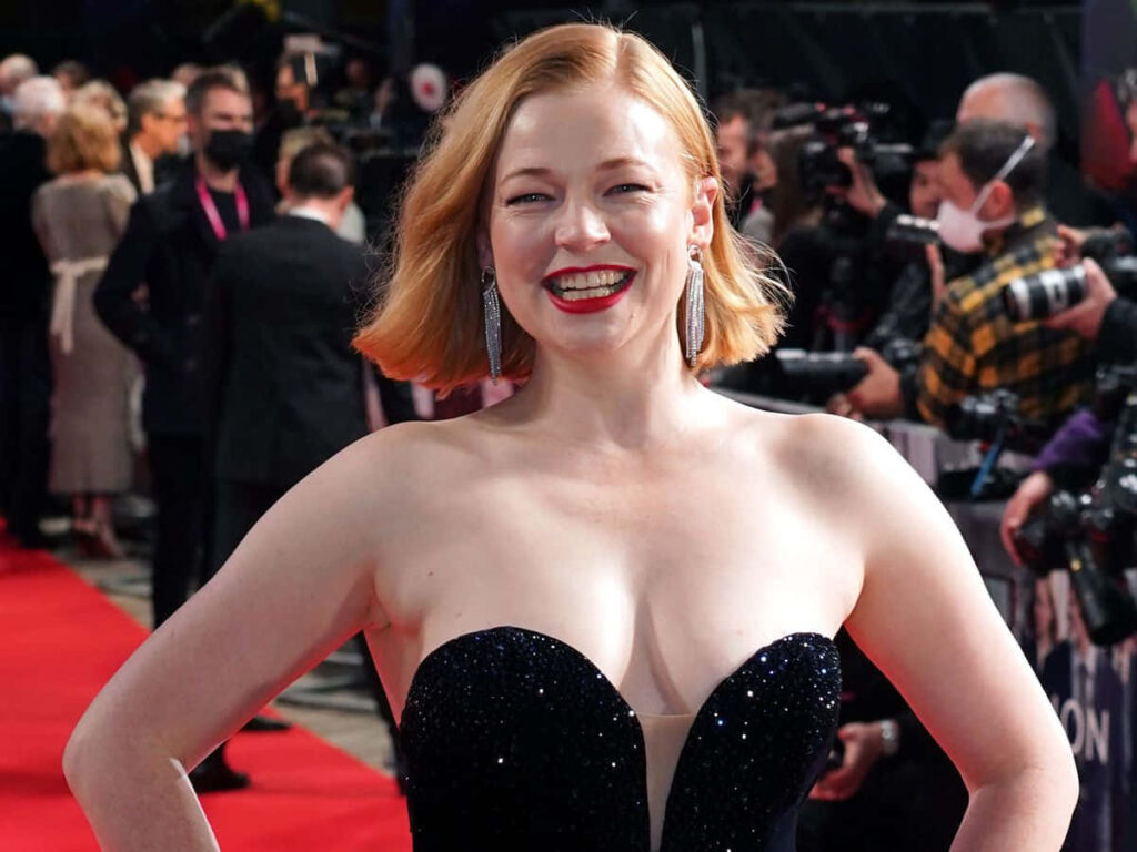 Sarah Snook Net Worth, Husband, Wiki, Age, Height, Parents, Movies and Career Sarah Snook is a significantly acclaimed Australian actress high-quality acknowledged for her Emmy and Golden Globe-winning position as Shiv Roy in Succession (2018–2023).