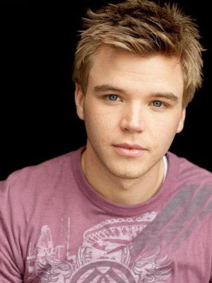 Brett Davern Net Worth, Wife, Wiki, Age, Height, Parents, Movies and Career Brett Davern Net Worth $1 to $5 Million