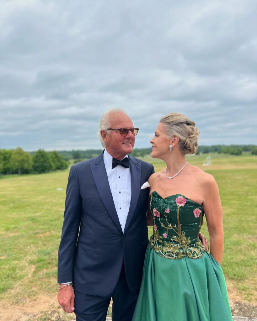 Deborah Norville Net Worth, Husband, Wiki, Age, Height, Parents, journalist and Career Deborah Norville has been married to Swedish businessman Karl Wellner when you consider that 1987.