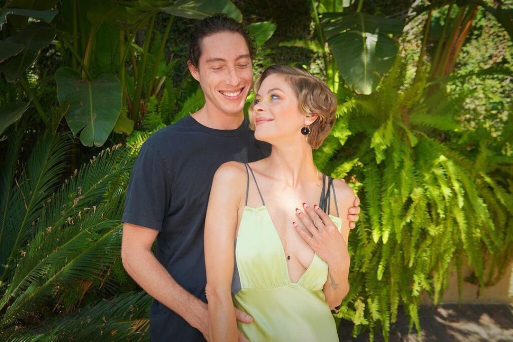 Jaime King Net Worth, Husband, Wiki, Age, Height, Parents, Movies and Career Jamie King married American movie director, Kyle Newman on November 23, 2007, in Los Angeles at Greystone Park and Manor.