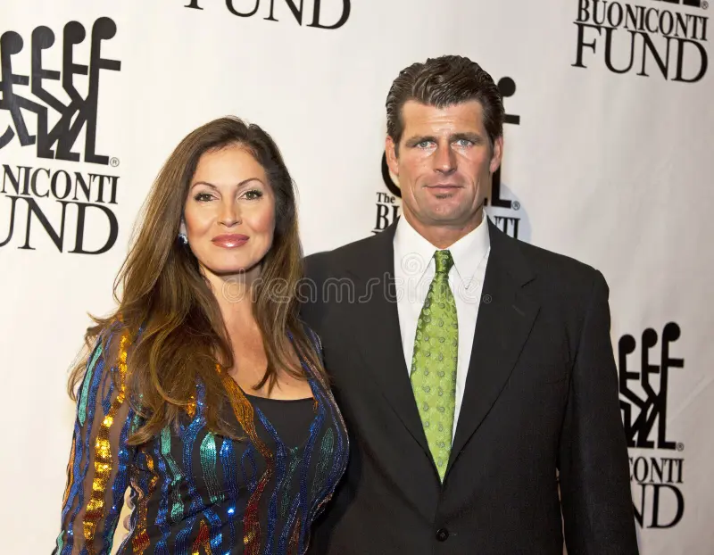 Lisa Guerrero Net Worth, Husband, Wiki, Age, Height, Parents, Journalist and Career Lisa Guerrero was once beforehand married to Scott Erickson, a former Major League Baseball pitcher.