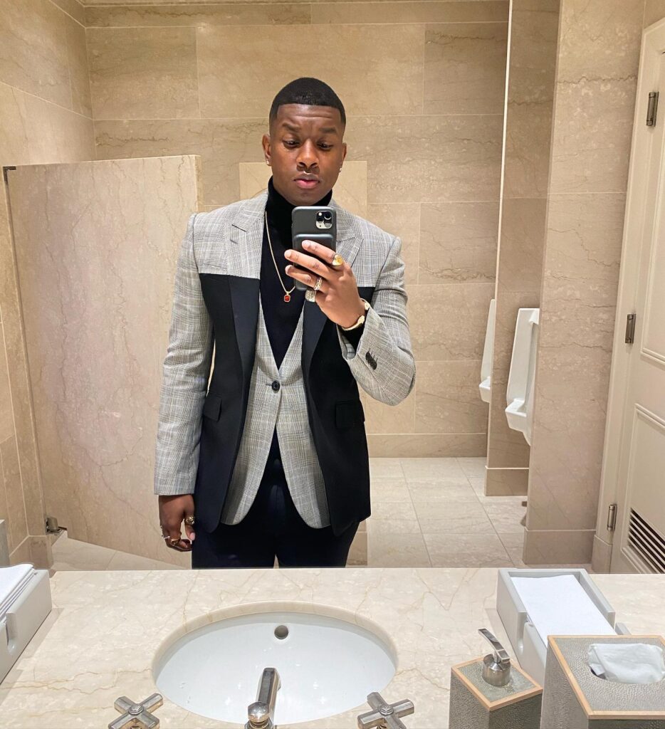 Matt Sallee Net Worth, Wife, Wiki, Age, Height, Parents, Songs and Career In 2017 Pentatonix singer Avi Kaplan introduced his departure. Soon after, it used to be suggested that he would be changed through Matt Sallee.