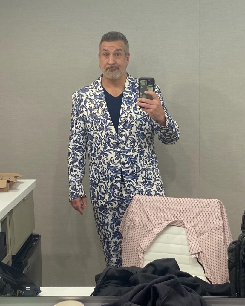 Joey Fatone Net Worth, Wife, Wiki, Age, Height, Parents, Movies, Songs and Career Joey Fatone height is 6 feet 0 inches (1.83 m) and weight is 80 kilograms (175 lbs).
