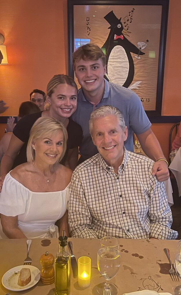 Gretchen Carlson Net Worth, Husband, Wiki, Age, Height, Parents, Journalist and Career She her father name is Lee Carlson and her mother’s name is Karen Carlson. She has one sister named Kris Carlson Germain.