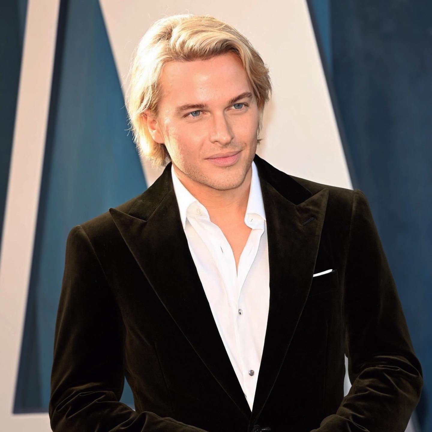 Ronan Farrow Net Worth