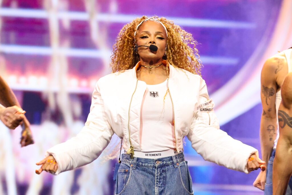 Janet Jackson Net Worth, Husband, Wiki, Age, Height, Parents, Songs and Career Janet Jackson Top 10 Best Songs
