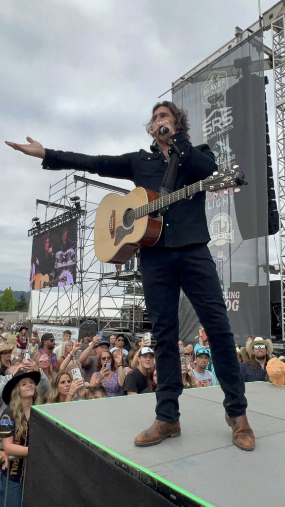 Joe Nichols Net Worth, Wife, Wiki, Age, Height, Parents, Songs and Career Joe Nichols albums, titled "Six of one, Half dozen of the other," won fundamental acclaim however is difficult to find.