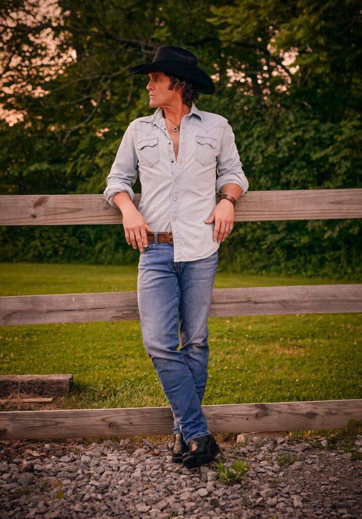 Joe Nichols Net Worth, Wife, Wiki, Age, Height, Parents, Songs and Career Joe Nichols height is 6 feet 2 inches (1.88 m) and weight is 83 kilograms (183 lbs).