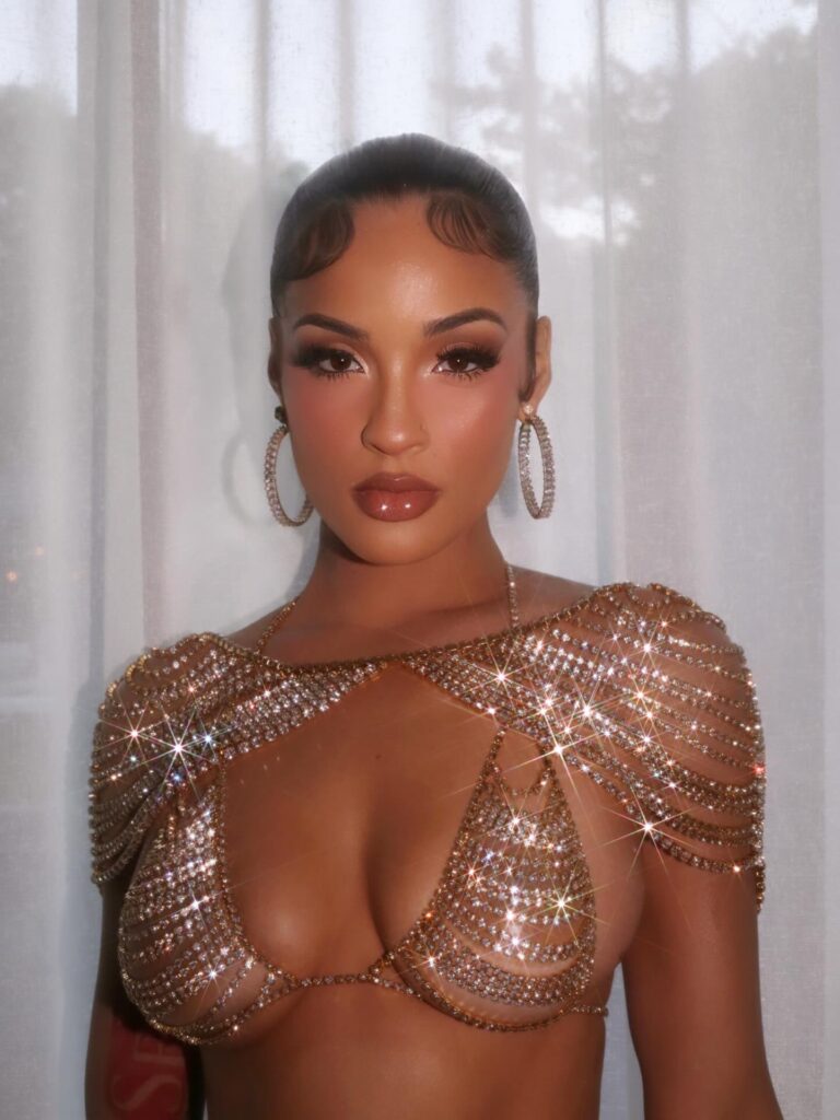 Tanaya Henry Net Worth, Husband, Wiki, Age, Height, Parents, Modeling and Career Tanaya Henry started modeling at a younger age and signed with Wilhelmina Models in New York and NTA Talent Agency in Los Angeles.