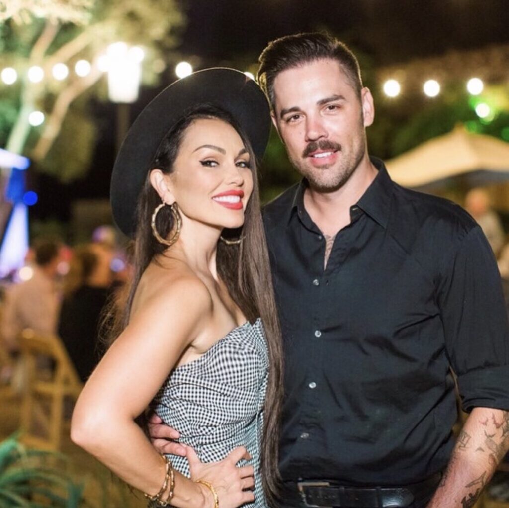 Kandee Johnson Net Worth, Husband, Wiki, Age, Height, Parents, Make-Up and Career Kandee Johnson was engaged to her longtime boyfriend, Michael Castro in September 2015.