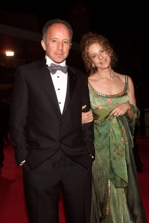 Debra Winger Height, Net Worth, Husband, Wiki, Age, Parents, Movies and Career Debra Winger married actor Timothy Hutton in 1986, and they had a son, Noah Hutton, earlier than divorcing in 1990.