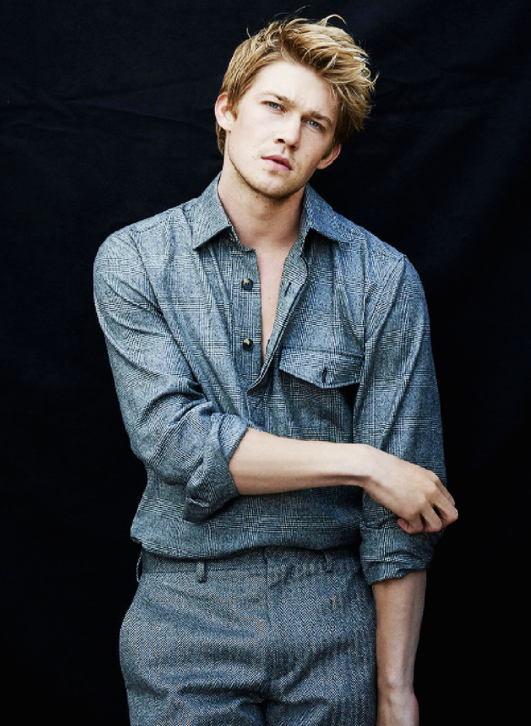 Joe Alwyn Net Worth, Wife, Wiki, Age, Height, Parents, Movies and Career Joe Alwyn used to be chosen for the main function in director Ang Lee‘s 2016 warfare drama film, Billy Lynn’s Long Halftime Walk, an adaptation of Ben Fountain’s novel.