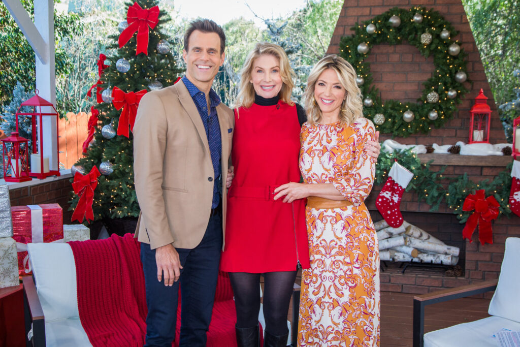Elizabeth Mitchell Net Worth, Husband, Wiki, Age, Height, Parents, Movies and Career Elizabeth Mitchell lifestyles has viewed full-size relationships, together with a romance with actor Gary Bakewell, whom she met whilst filming The Linda McCartney Story.